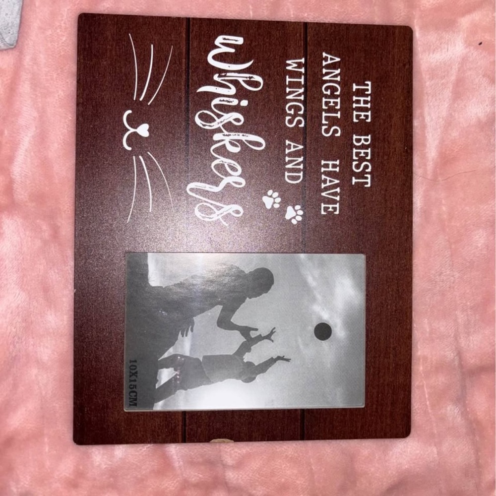 Brown Pet-Themed Photo Frame Remembrance